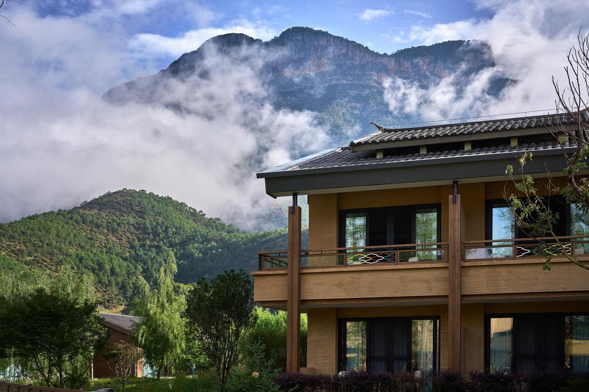 Hotel Indigo Lugu Lake By Ihg Lijiang  Exterior foto
